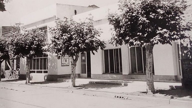 Biblioteca Popular: Un faro de cultura